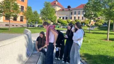 Venkovní hodina dějepisu pro 9. ročníky